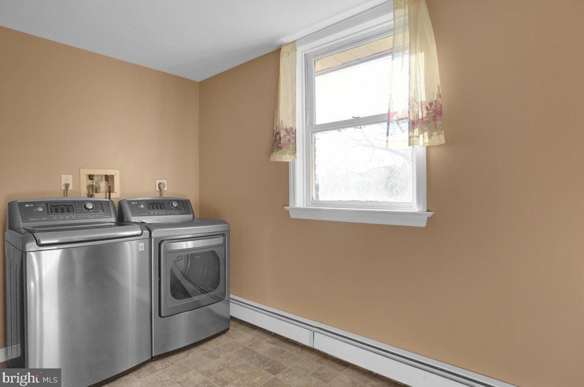 350 Lakeview Dr, Old Line PA  17545-9233 exterior