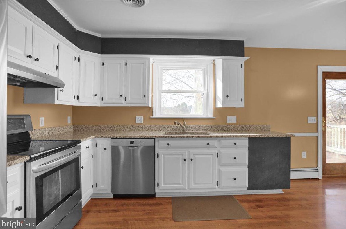 350 Lakeview Dr, Old Line PA  17545-9233 exterior