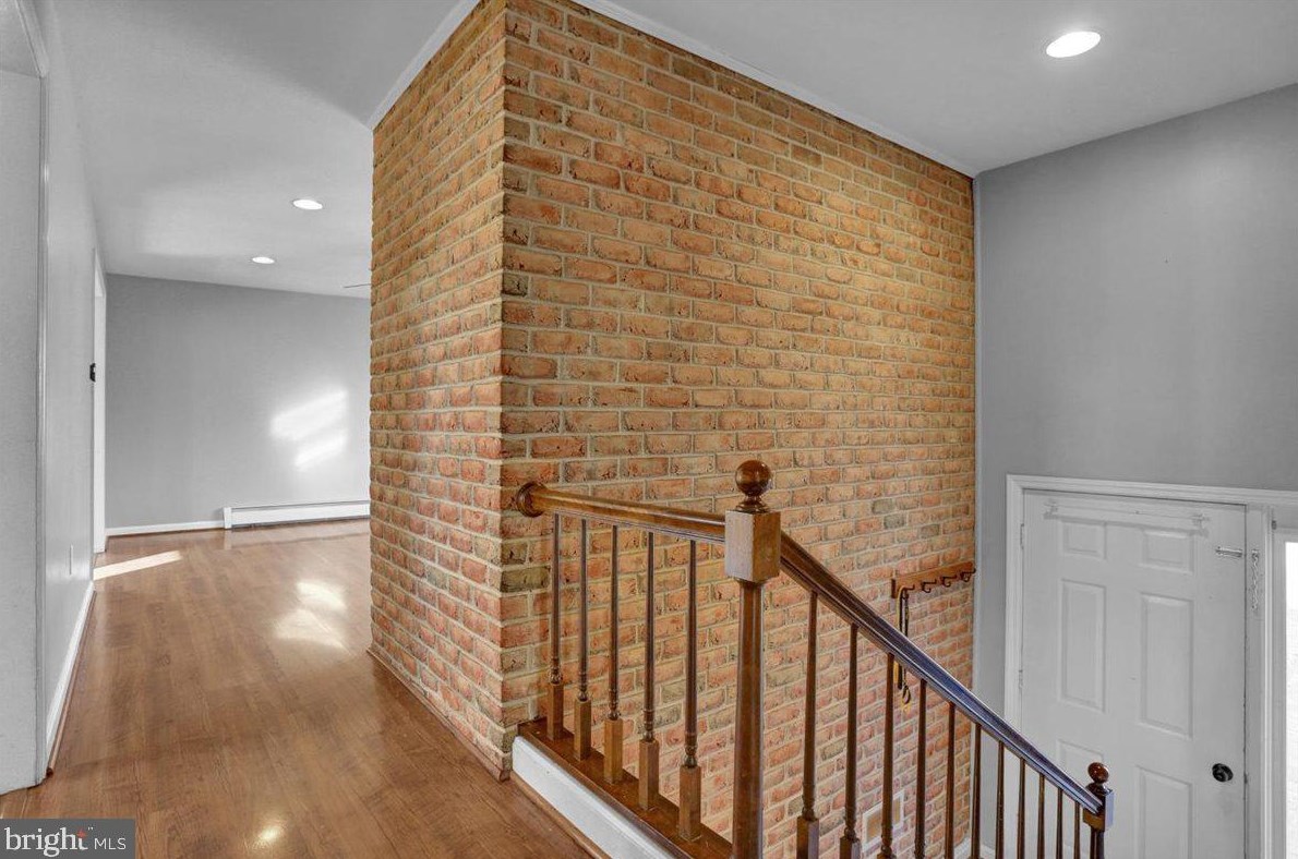 350 Lakeview Dr, Old Line PA  17545-9233 exterior