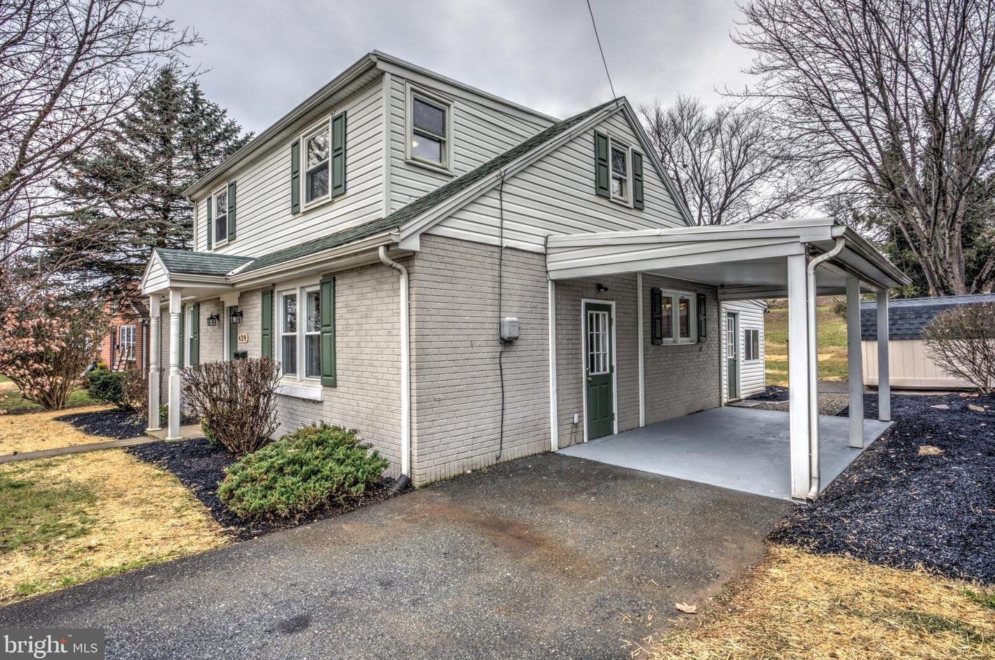 439 Poplar St, Kinderhook PA  17512-2121 exterior