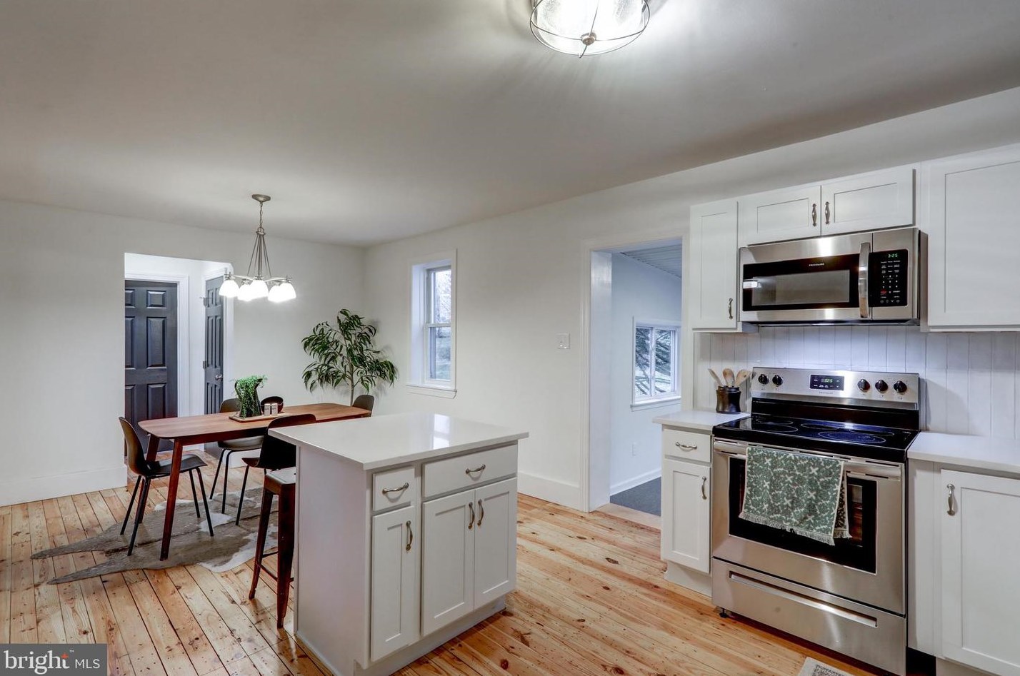 439 Poplar St, Kinderhook PA  17512-2121 exterior