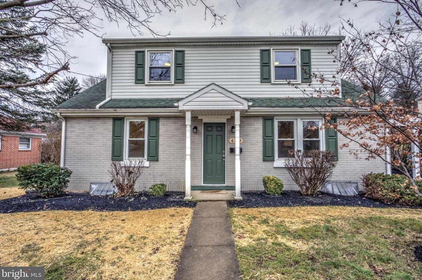 439 Poplar St, Kinderhook PA  17512-2121 exterior