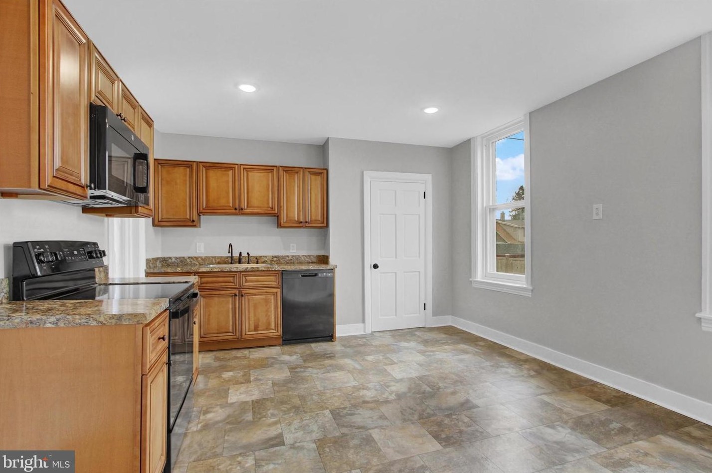 852 Spruce St, Kinderhook PA  17512-1331 exterior