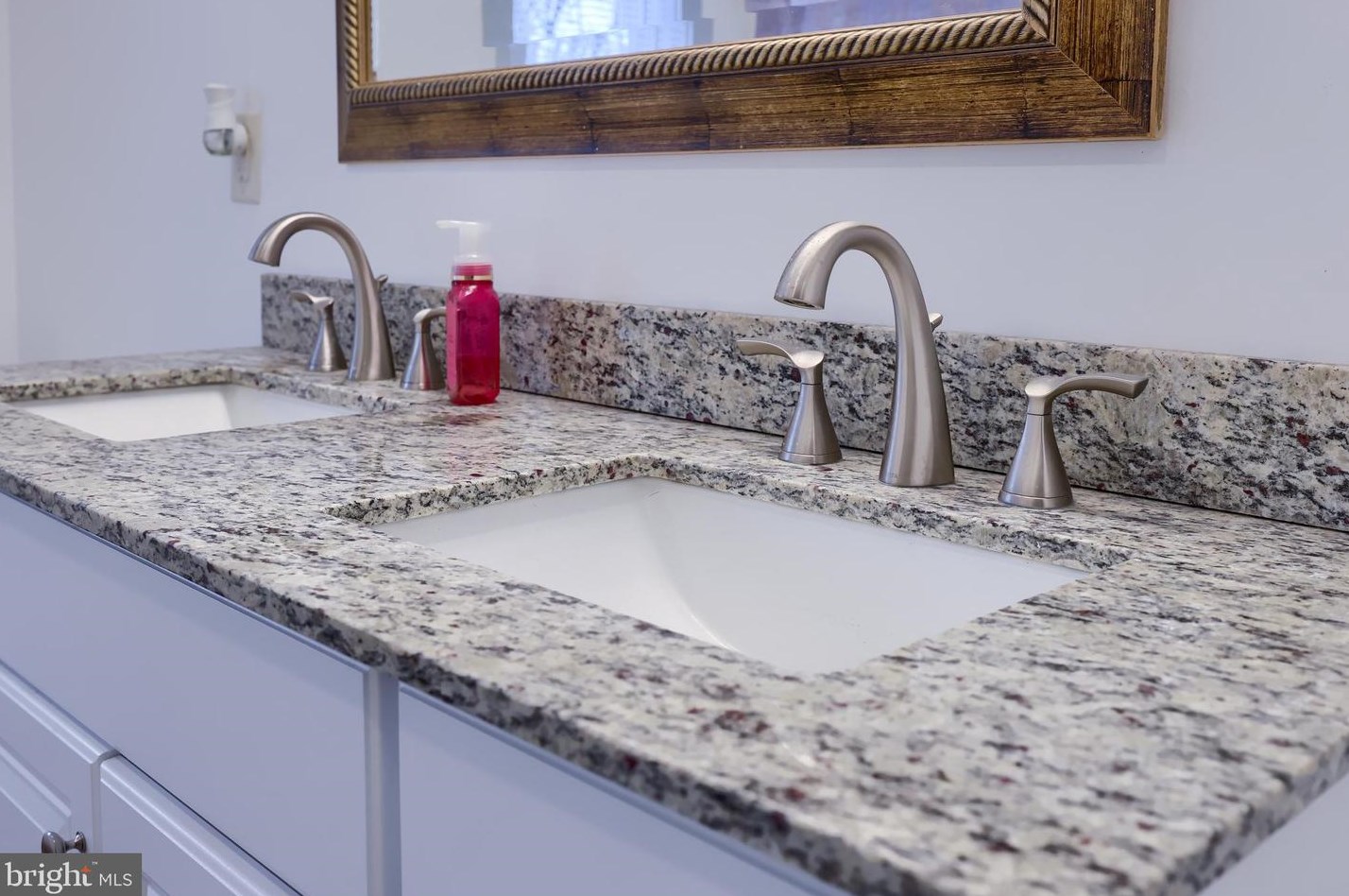 226 Lawrence St, Kinderhook PA  17512-1713 exterior