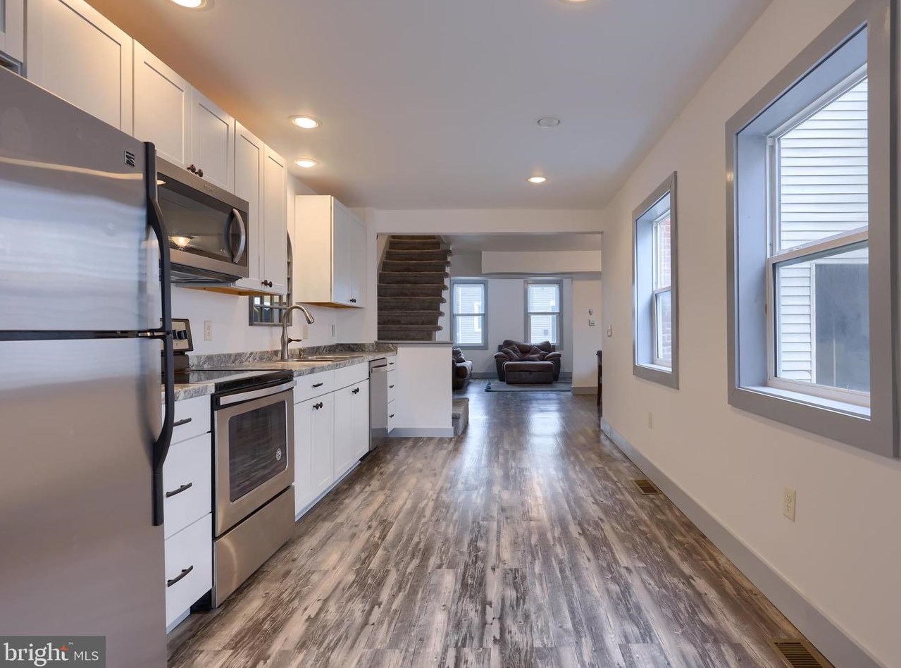 226 Lawrence St, Kinderhook PA  17512-1713 exterior