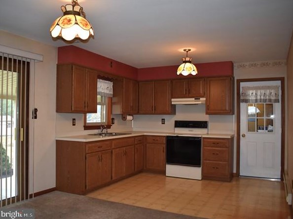 6250 Sundra Dr, East Petersburg PA  17520-1153 exterior