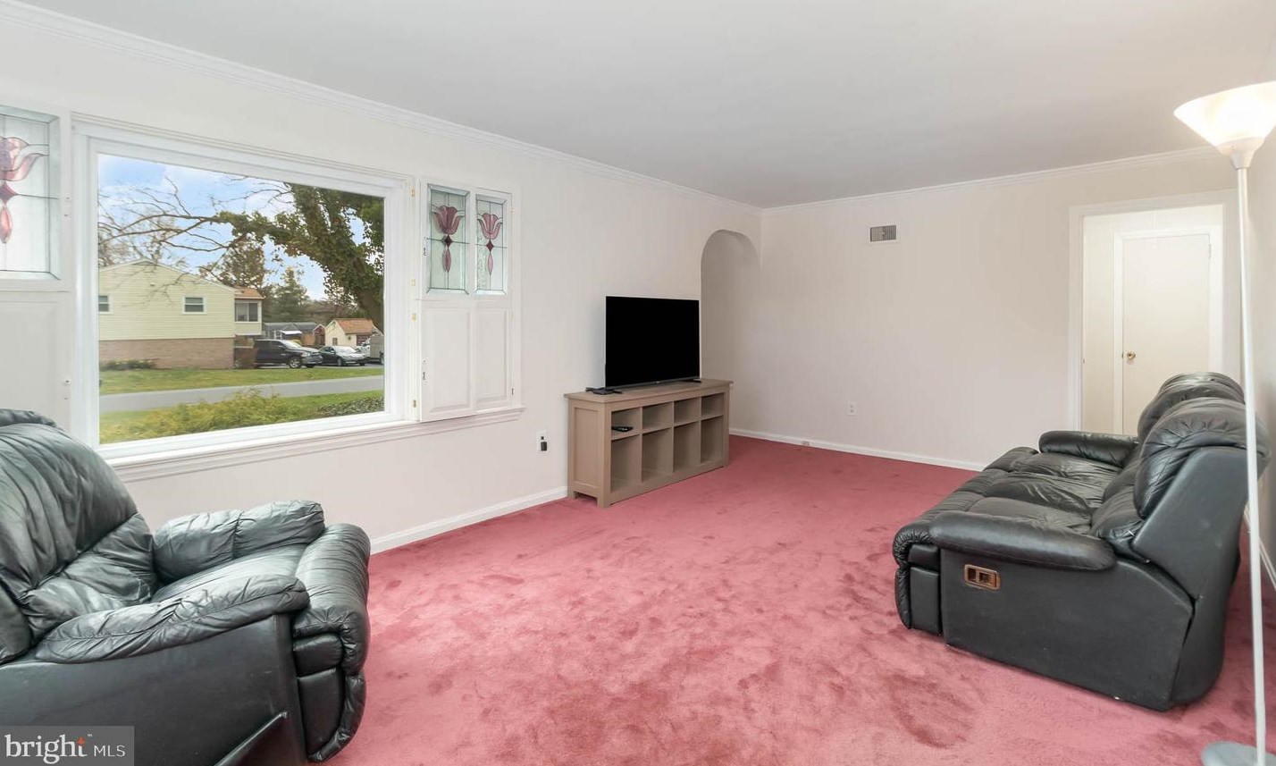 240 Cooper Ave, Landisville PA  17538-1716 exterior