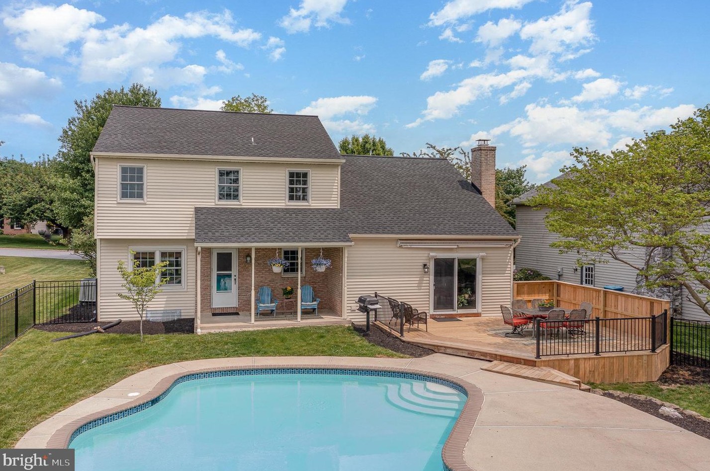 182 Northridge Dr, Landisville PA  17538-1911 exterior