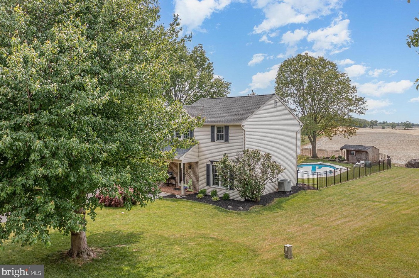 182 Northridge Dr, Landisville PA  17538-1911 exterior