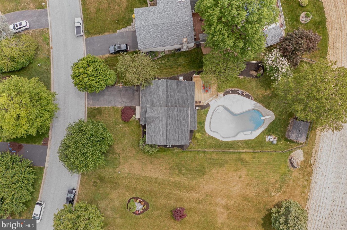 182 Northridge Dr, Landisville PA  17538-1911 exterior