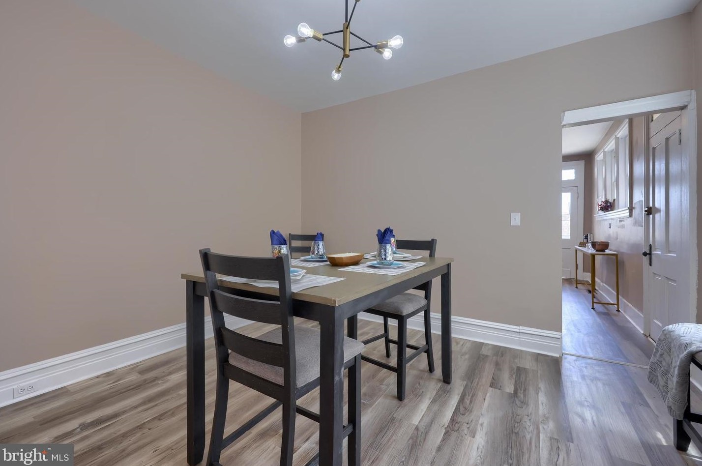 818 Walnut St, Kinderhook PA  17512-1326 exterior
