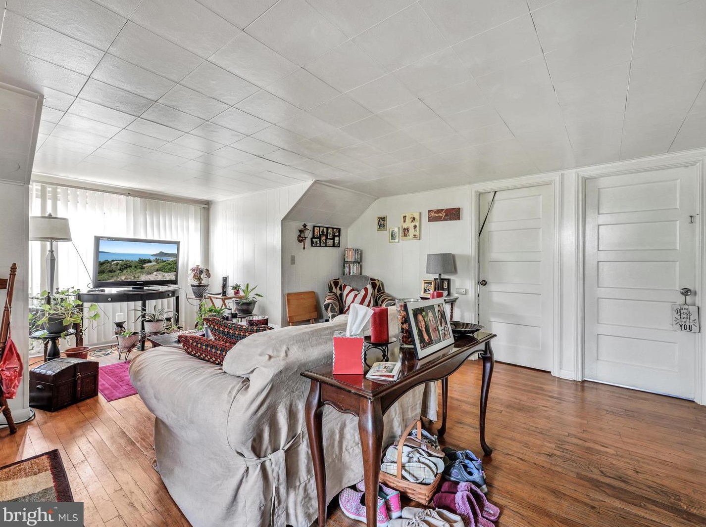 304 Front St, Marietta PA 17547-1704 exterior