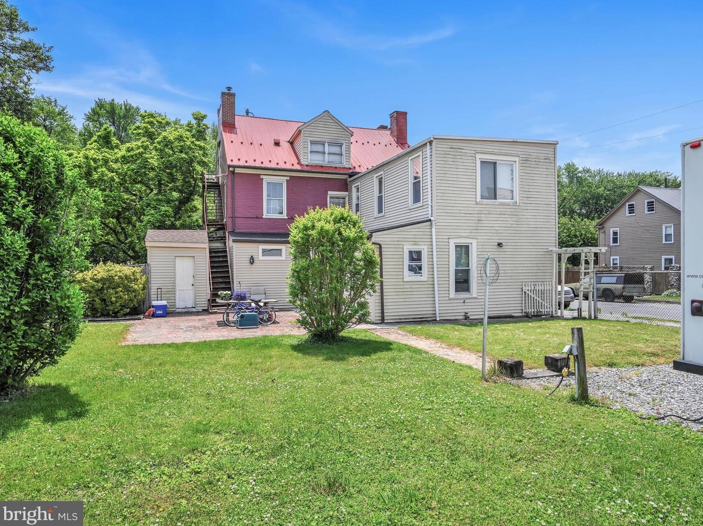 304 Front St, Marietta PA 17547-1704 exterior