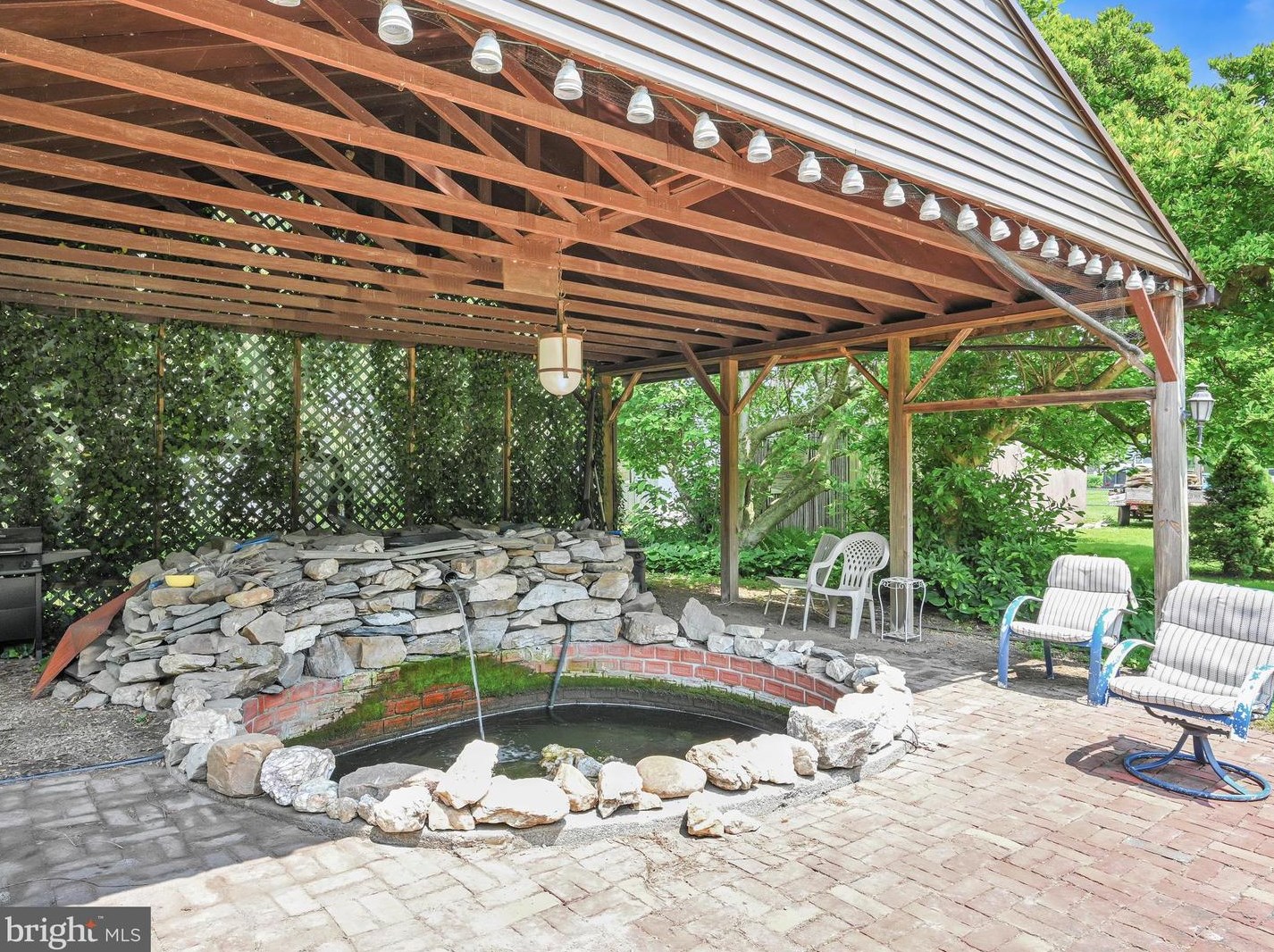 304 Front St, Marietta PA 17547-1704 exterior