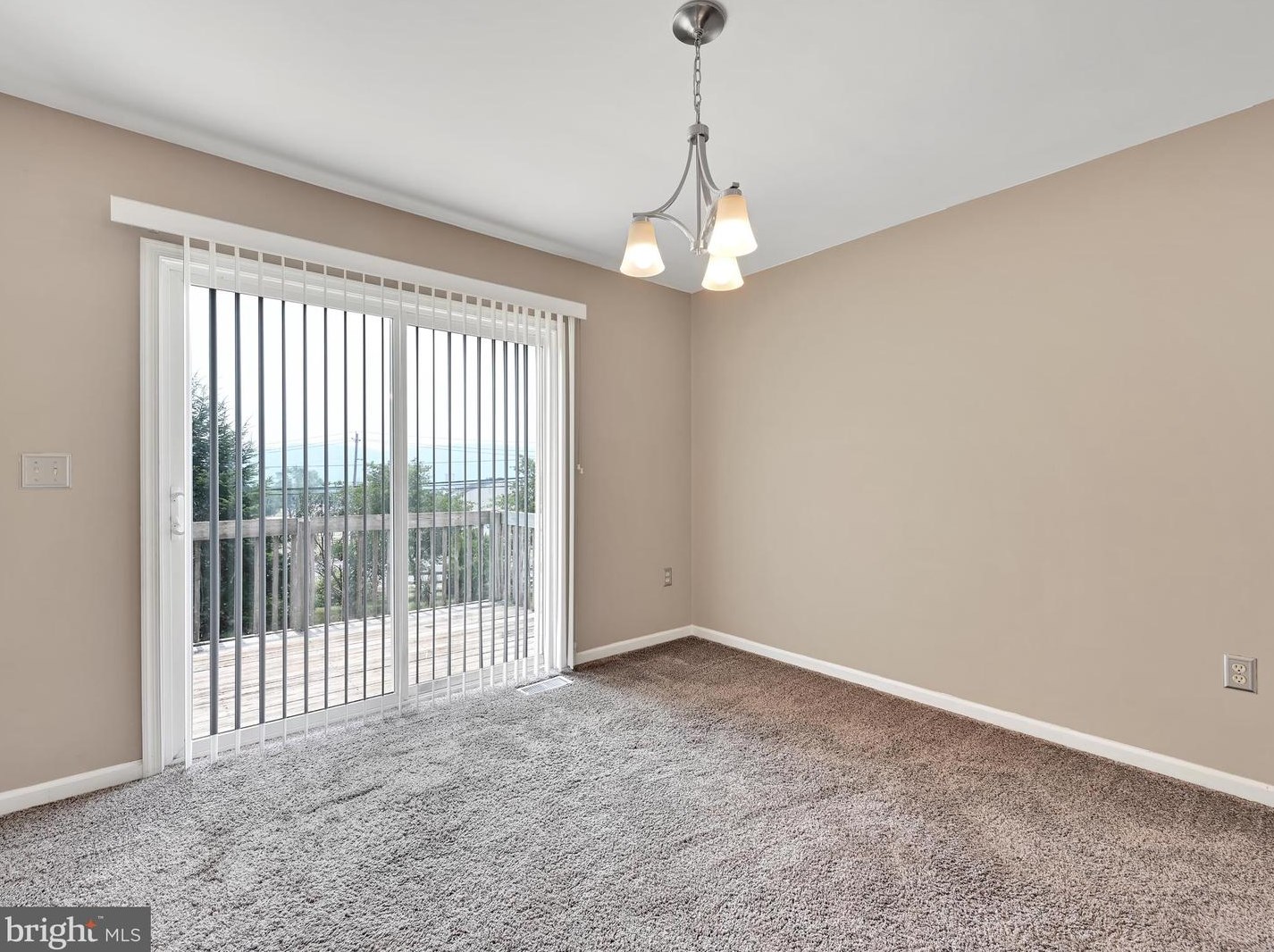 235 Chelmsford Dr, Marietta PA  17547-9738 exterior