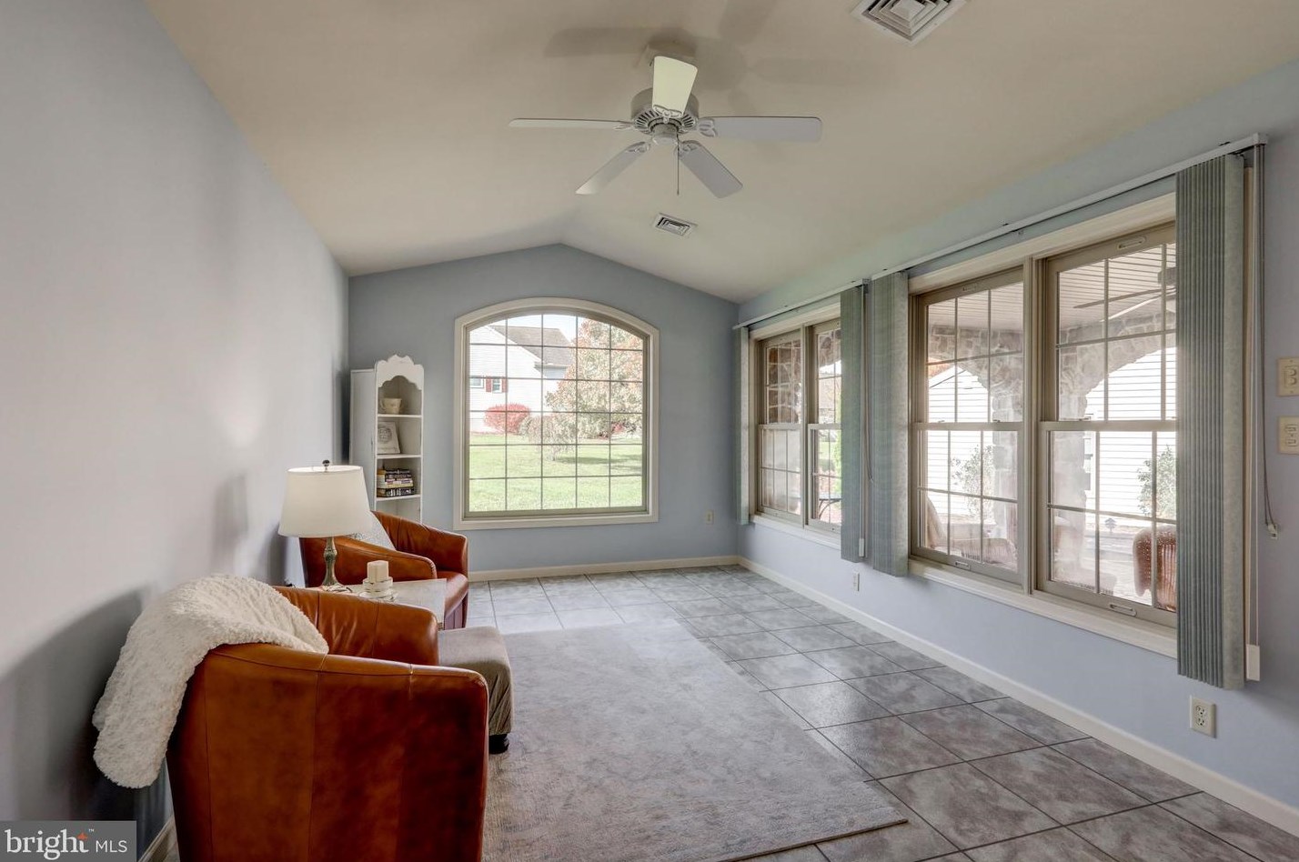 761 Heather Rdg, Old Line PA  17545-8552 exterior