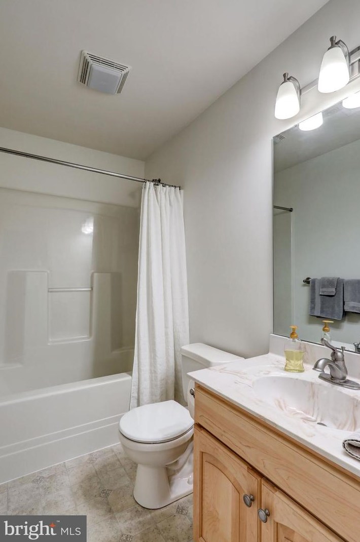 761 Heather Rdg, Old Line PA  17545-8552 exterior
