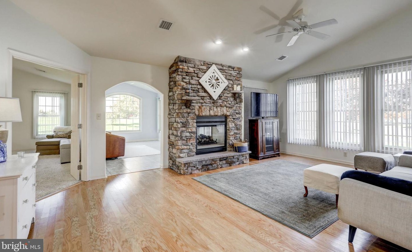 761 Heather Rdg, Old Line PA  17545-8552 exterior