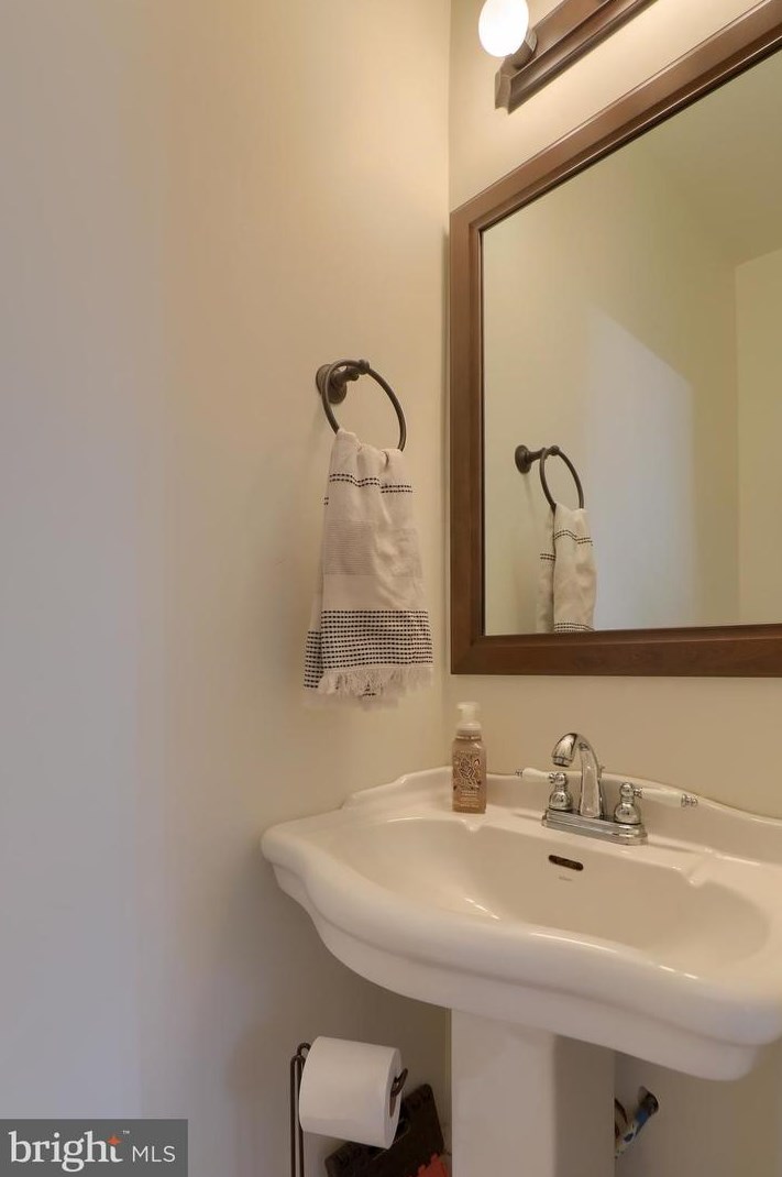 235 Market St, Marietta PA  17547-1533 exterior