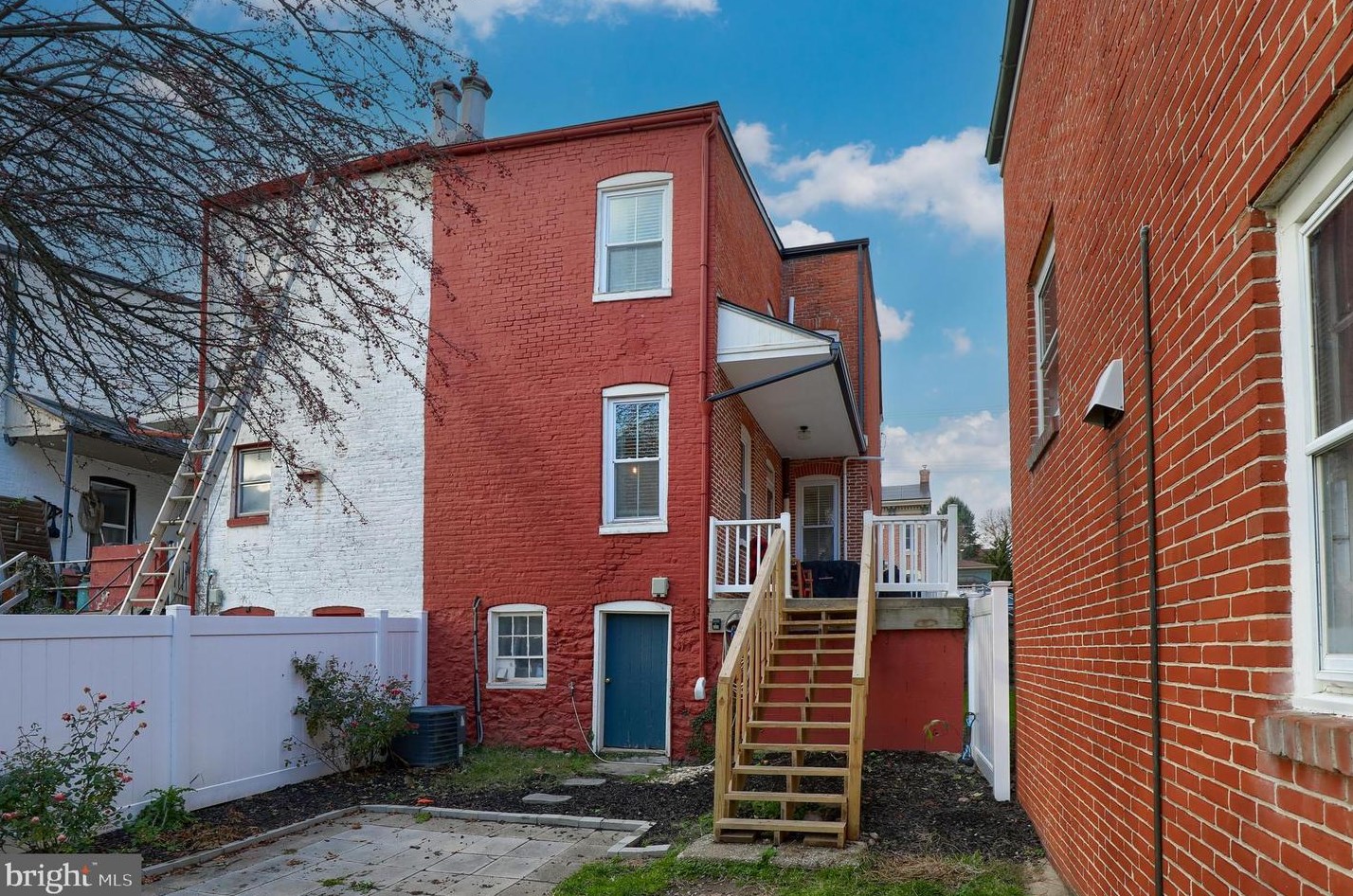 235 Market St, Marietta PA  17547-1533 exterior