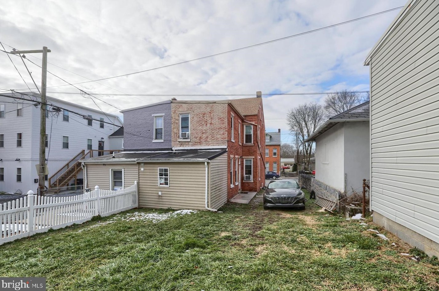 129 5th St, Kinderhook PA  17512-1203 exterior