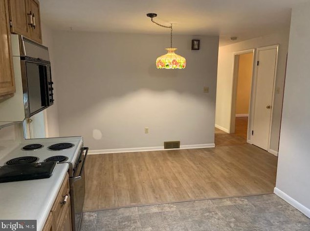 552 Ridge Ave, Ephrata PA  17522-9228 exterior