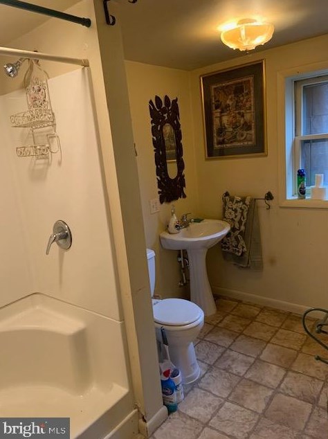 552 Ridge Ave, Ephrata PA  17522-9228 exterior