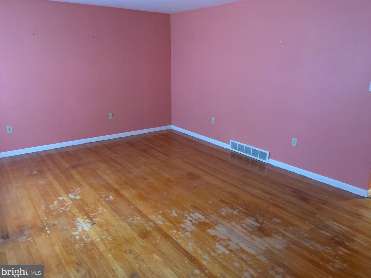 552 Ridge Ave, Ephrata PA  17522-9228 exterior