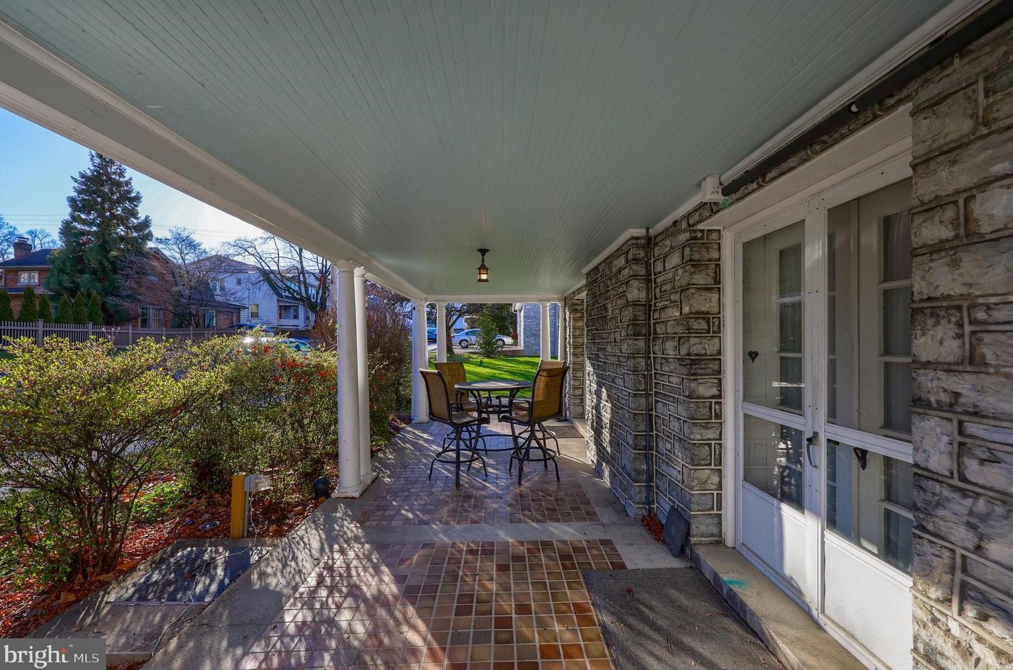 402 State St, Ephrata PA  17522-2102 exterior
