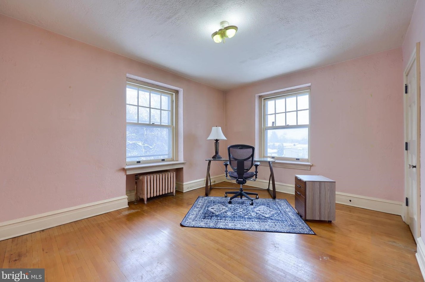 402 State St, Ephrata PA  17522-2102 exterior