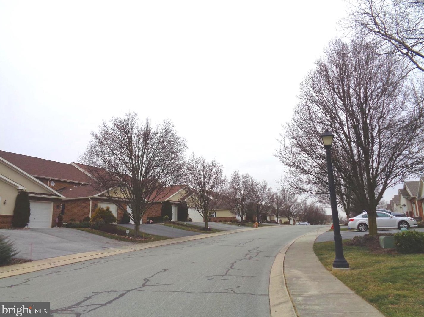 133 Sutherland Rd, Lancaster PA  17603-9053 exterior