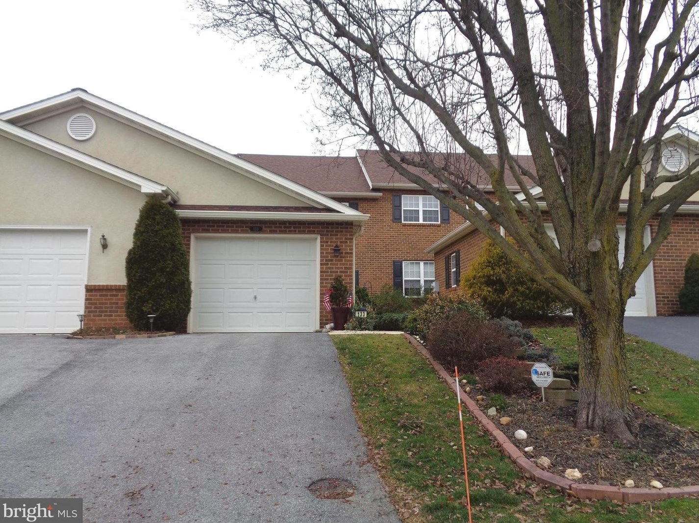 133 Sutherland Rd, Lancaster PA  17603-9053 exterior