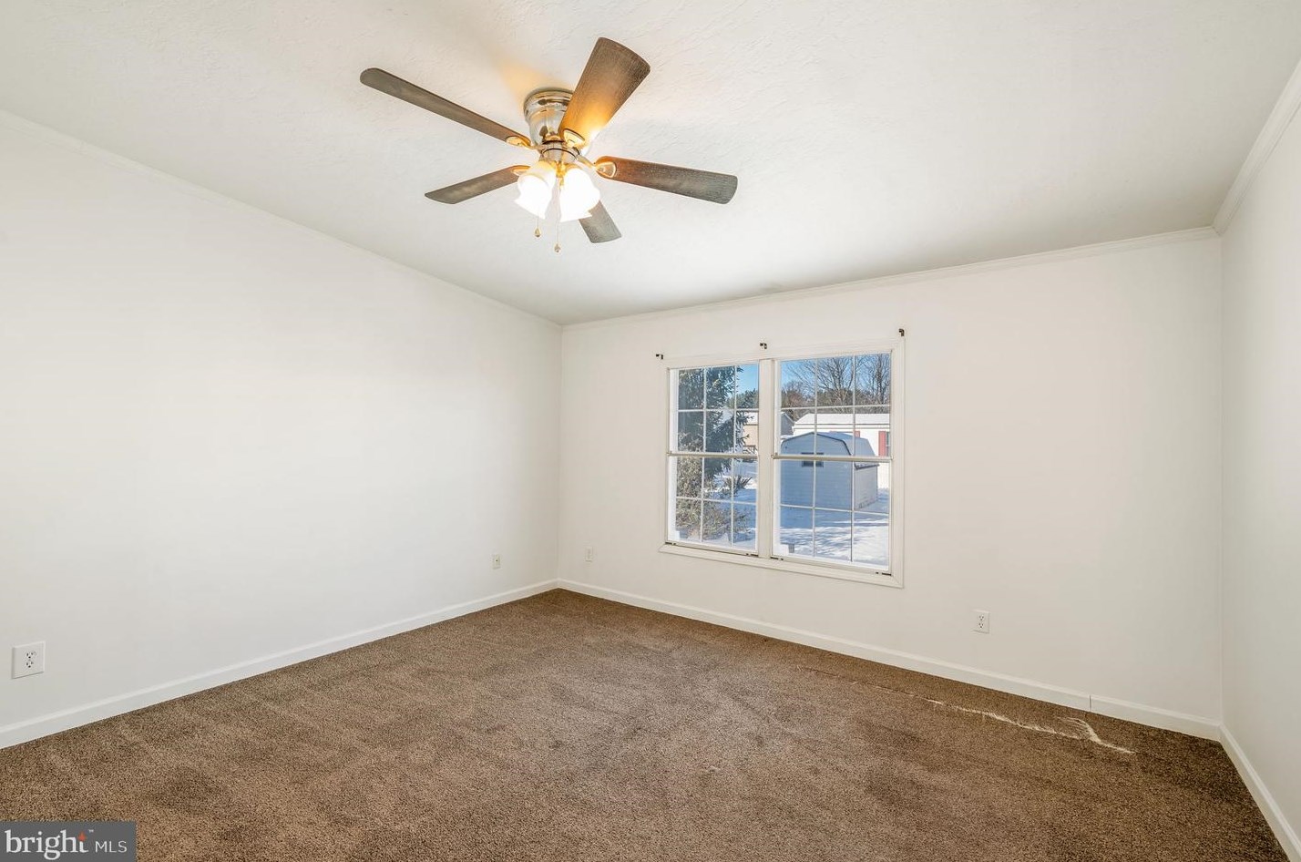 211 Fawn Meadow Xing, Lancaster PA  17603-2193 exterior