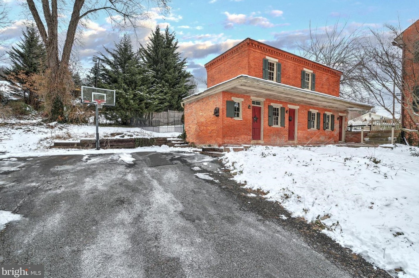 1151 Cloverton Dr, Kinderhook PA  17512-9405 exterior