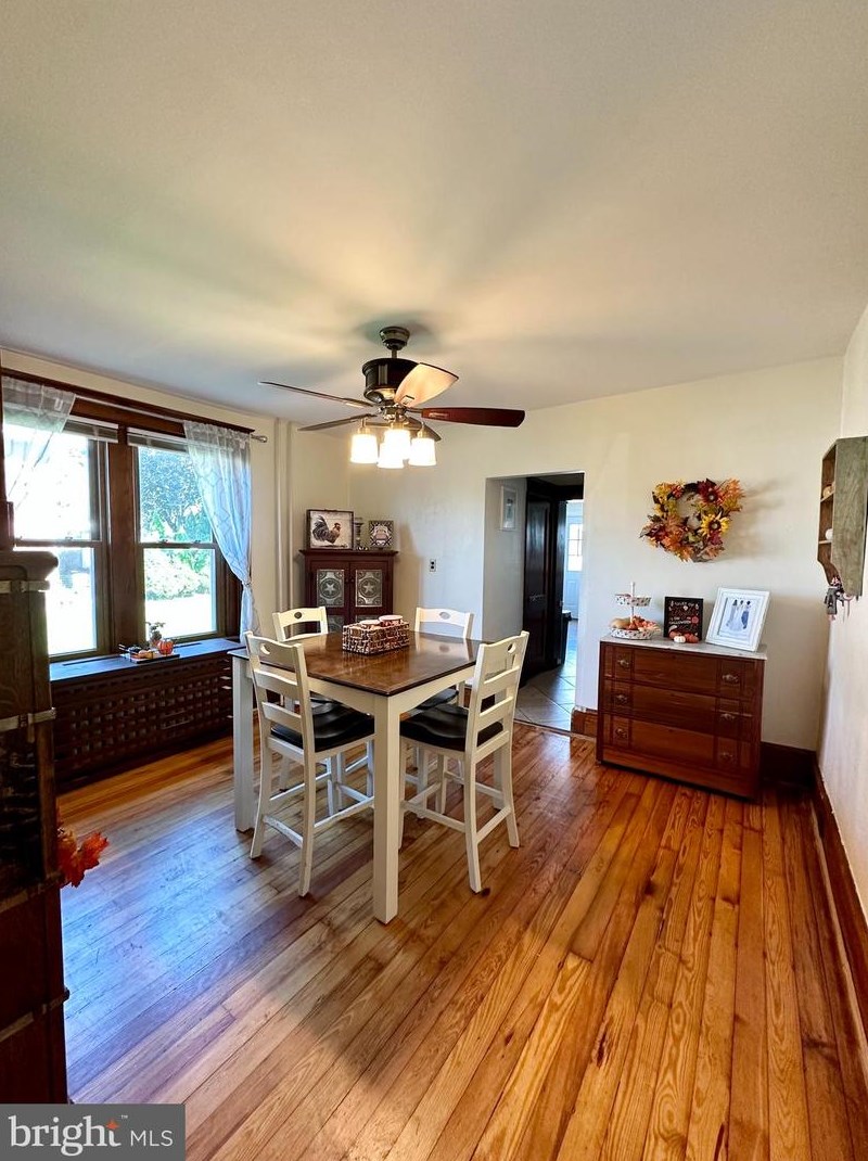 465 State St, Ephrata PA  17522-2104 exterior