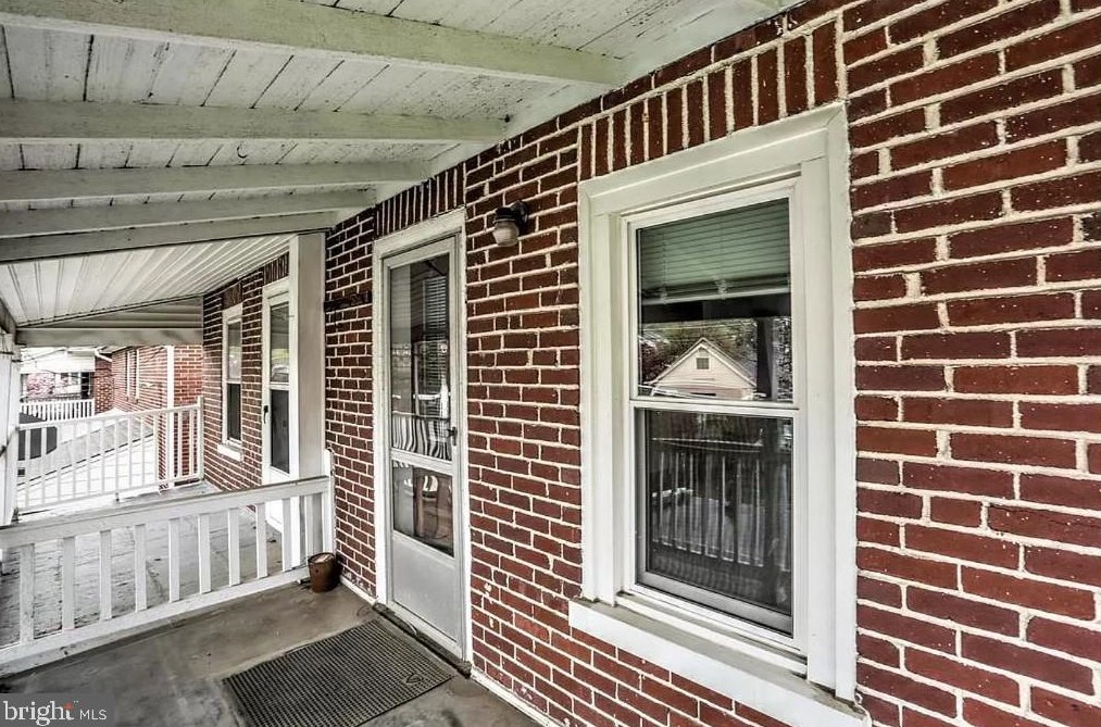 465 State St, Ephrata PA  17522-2104 exterior