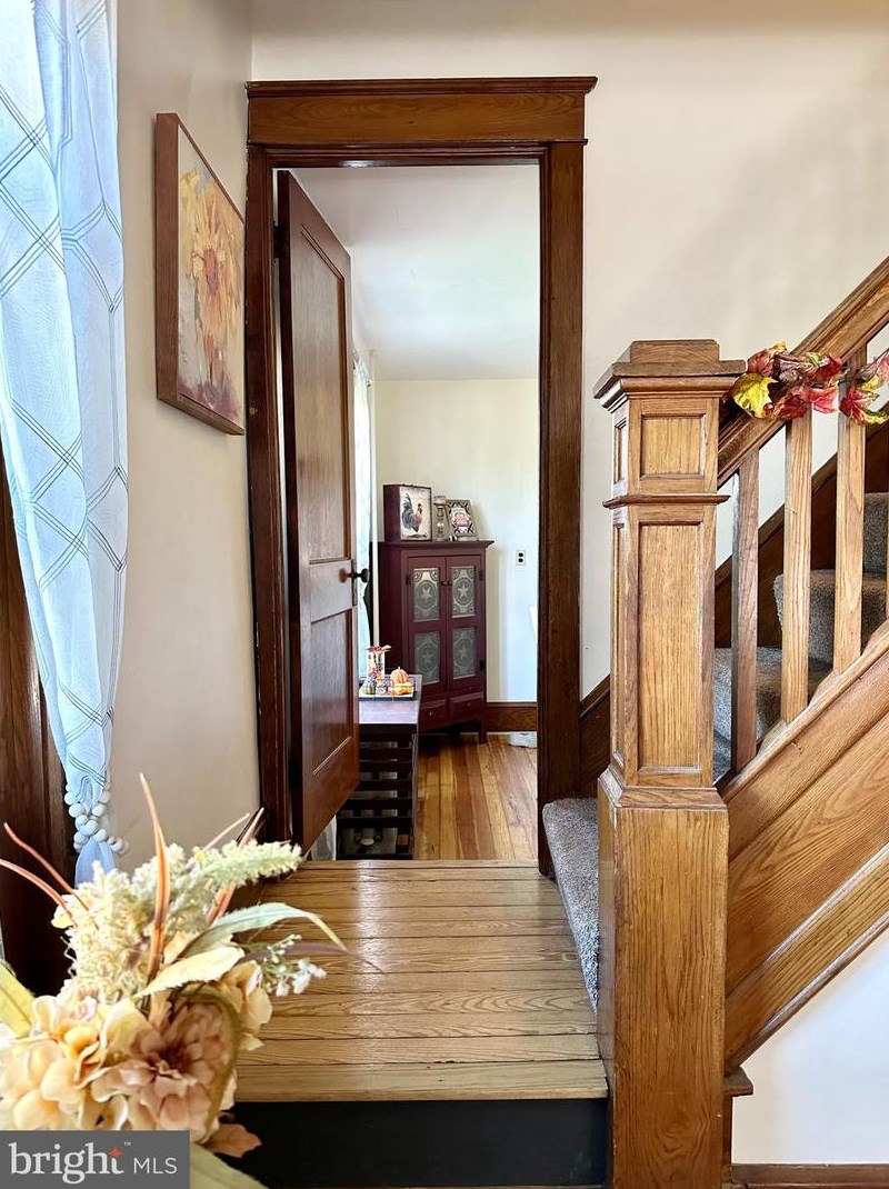 465 State St, Ephrata PA  17522-2104 exterior