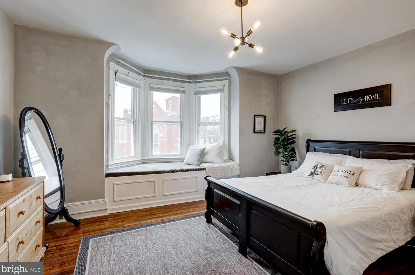 727 Plum St, Lancaster PA  17602-4327 exterior