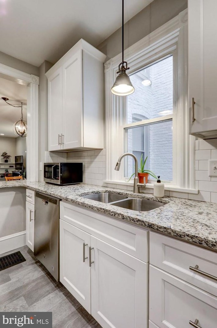 727 Plum St, Lancaster PA  17602-4327 exterior