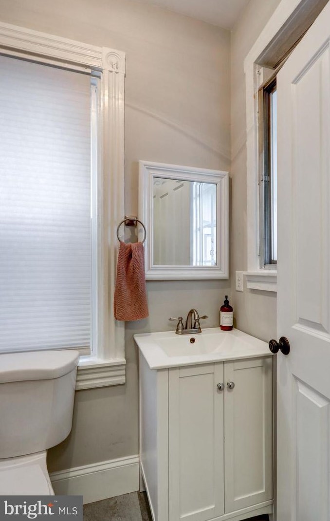 727 Plum St, Lancaster PA  17602-4327 exterior