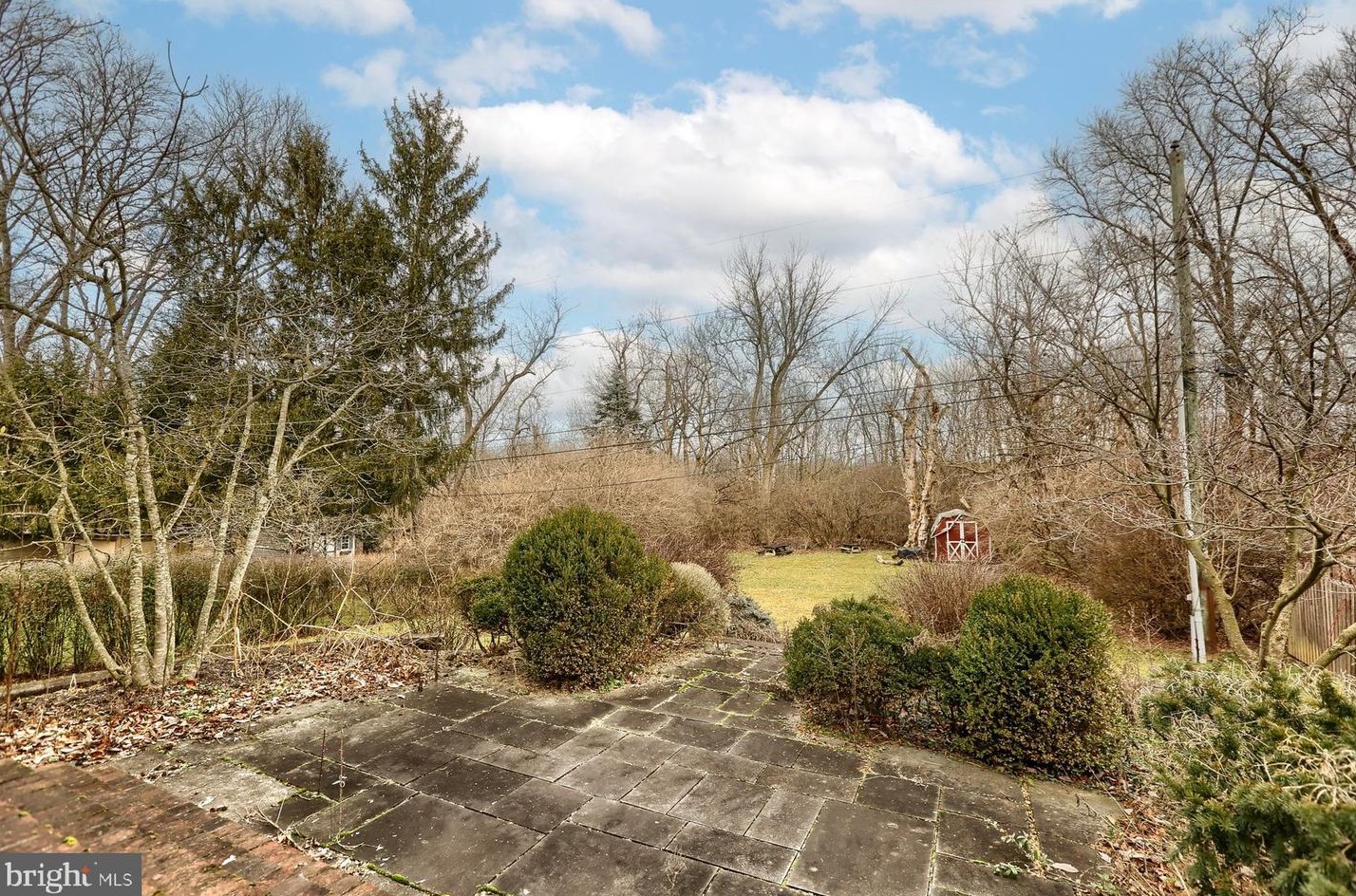 1533 Robert Rd, Lancaster PA  17601-5632 exterior