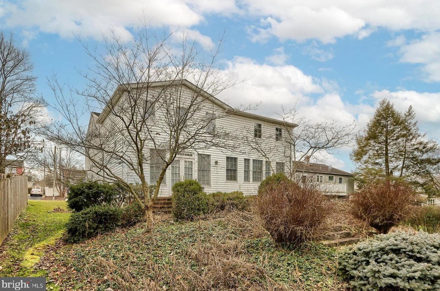 1533 Robert Rd, Lancaster PA  17601-5632 exterior