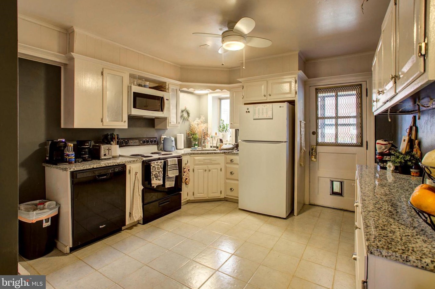 405 Duke St, Lancaster PA  17602-4205 exterior