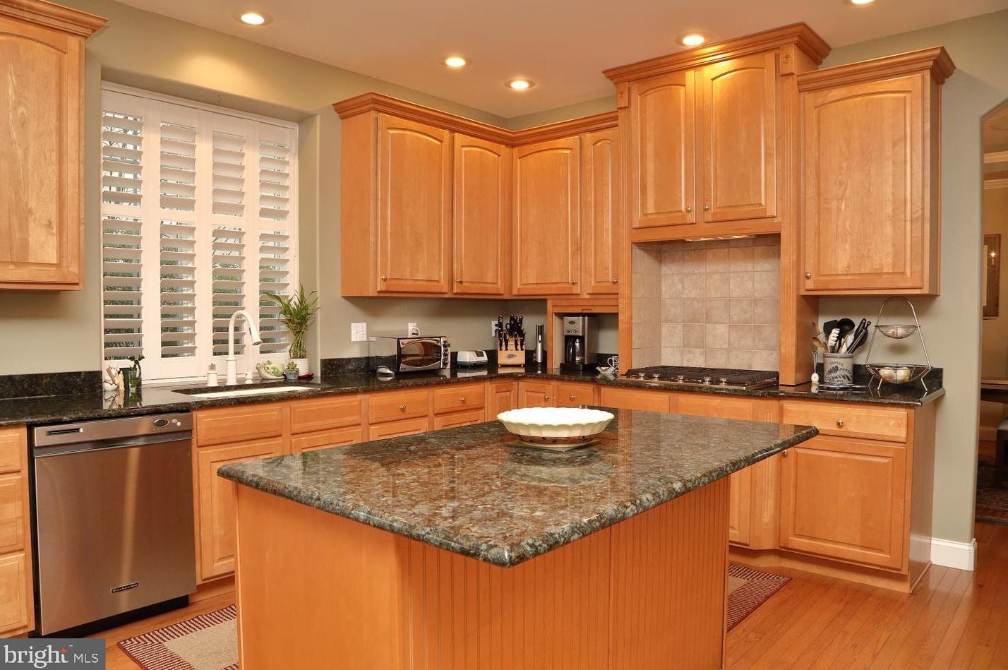 1420 Banner Dr, Lancaster PA  17601-4580 exterior