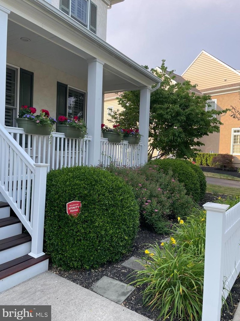 1420 Banner Dr, Lancaster PA  17601-4580 exterior