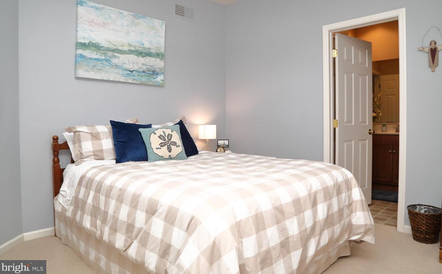 1420 Banner Dr, Lancaster PA  17601-4580 exterior