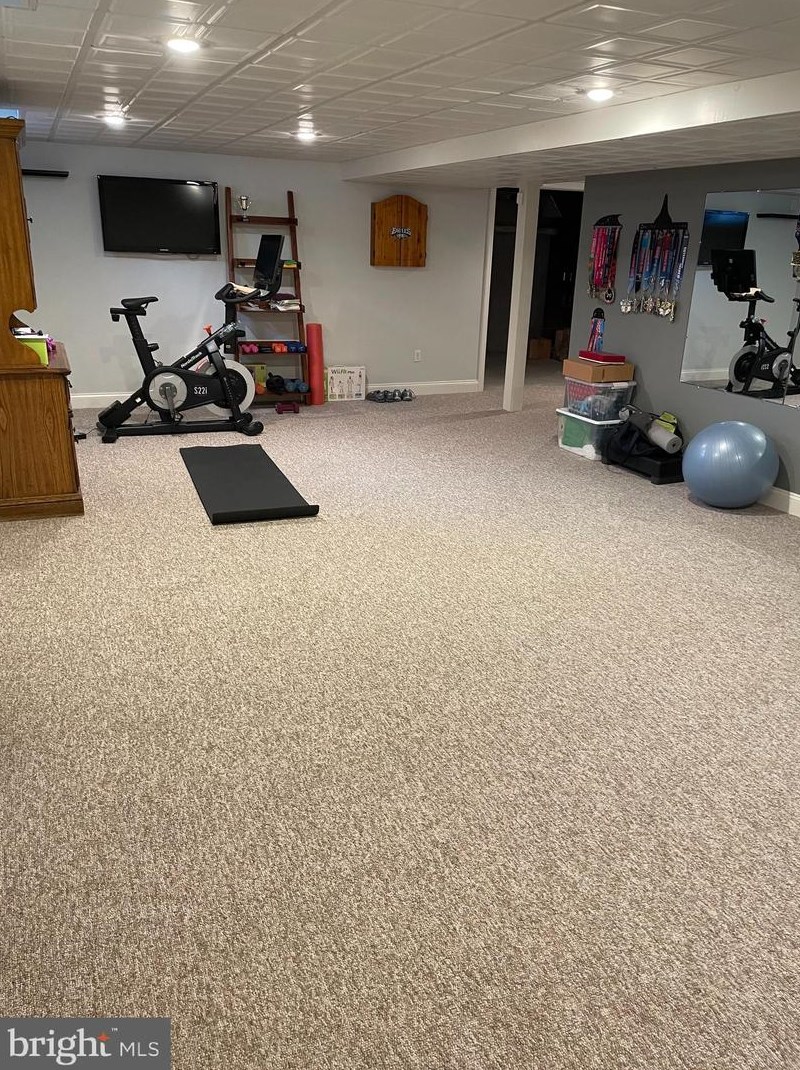 1420 Banner Dr, Lancaster PA  17601-4580 exterior