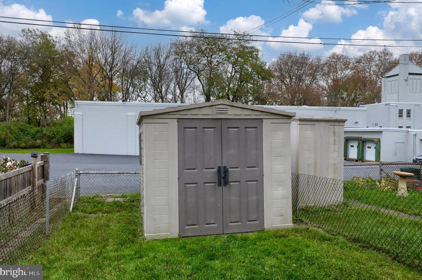 726 New Holland Ave, Lancaster PA  17602-2137 exterior