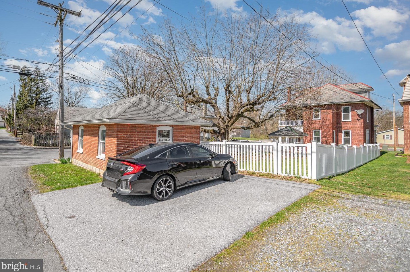 746 State St, Ephrata PA  17522-2342 exterior