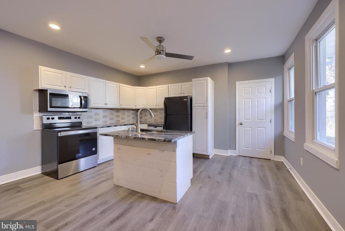 447 Cherry St, Kinderhook PA  17512-1526 exterior